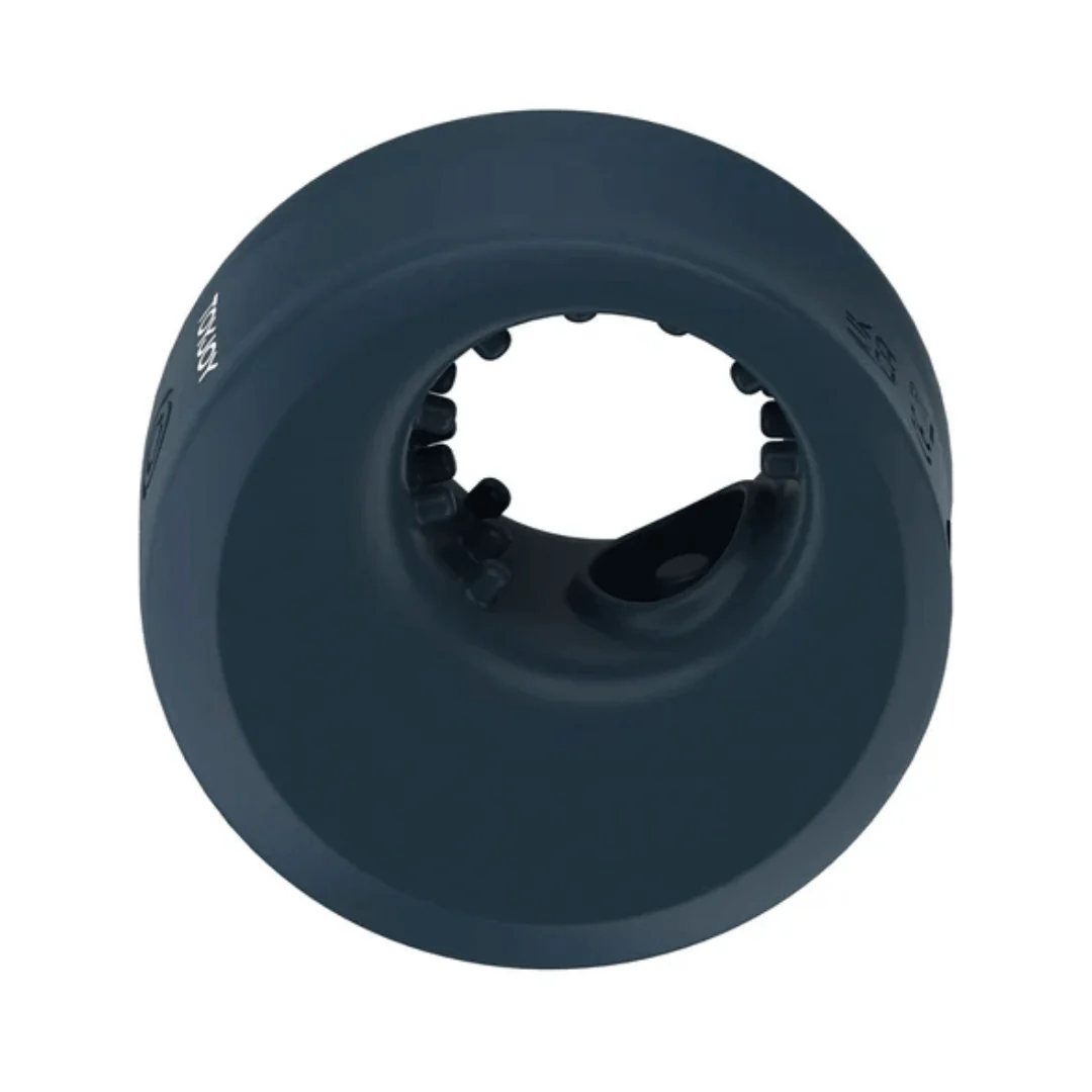Zephyr Pulsating Stroker & Cock Ring - Image 4